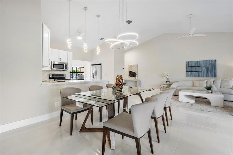 Image 8 of 34 For 5794 Parkwalk Cir