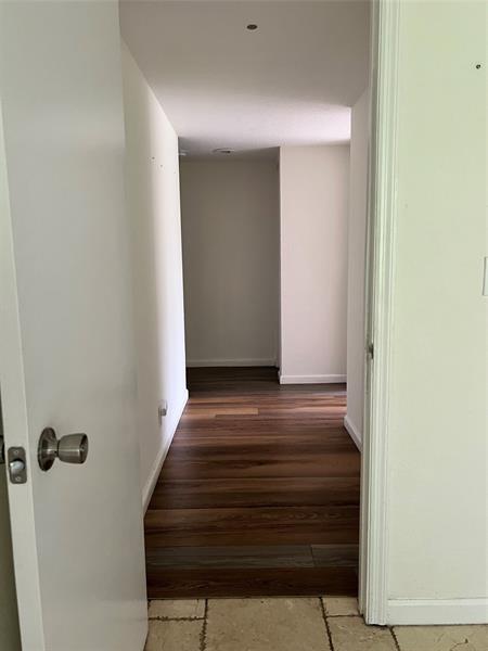 Image 11 of 33 For 4035 Mcnab Rd  F303