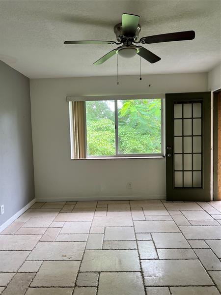 Image 12 of 33 For 4035 Mcnab Rd  F303