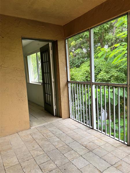 Image 33 of 33 For 4035 Mcnab Rd  F303