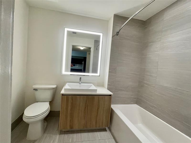 Image 17 of 18 For 2960 207th St  508