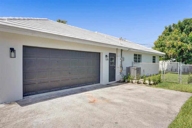 Image 42 of 46 For 4751 29th Ave