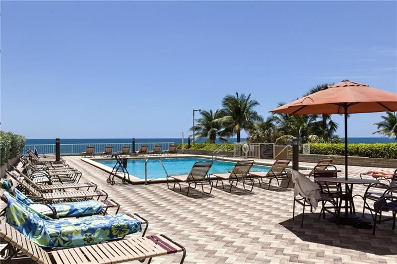 Image 26 of 28 For 4100 Galt Ocean Dr  910