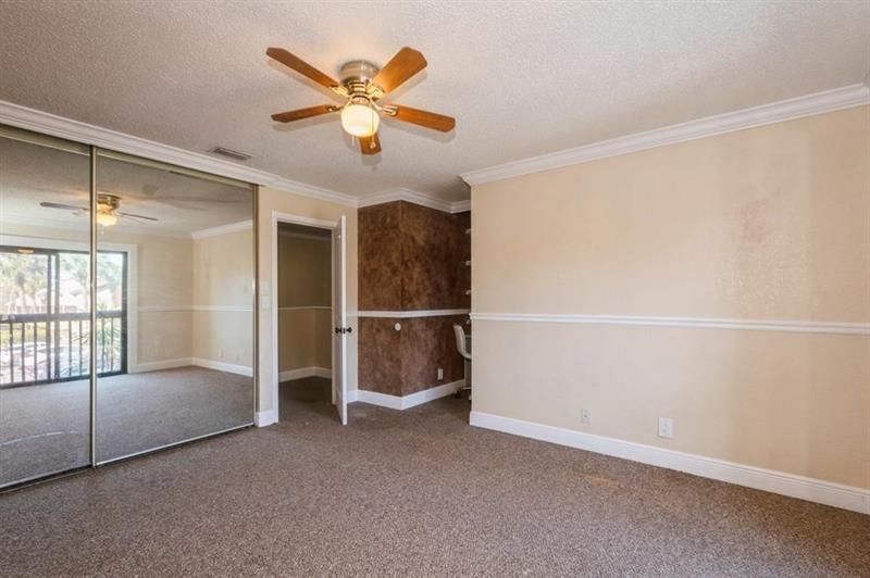 Image 20 of 42 For 829 47th St  