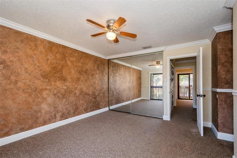 Image 21 of 42 For 829 47th St  