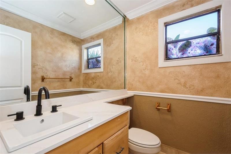 Image 36 of 42 For 829 47th St  