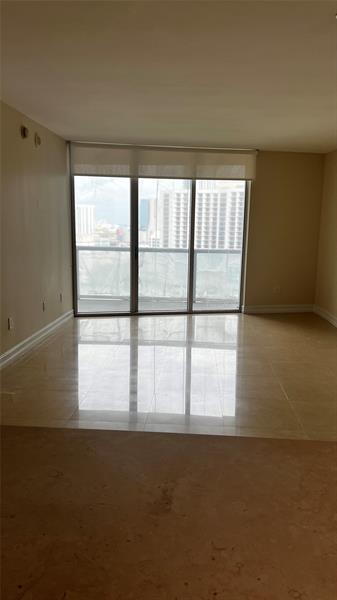 Image 42 of 42 For 465 Brickell Ave  1806