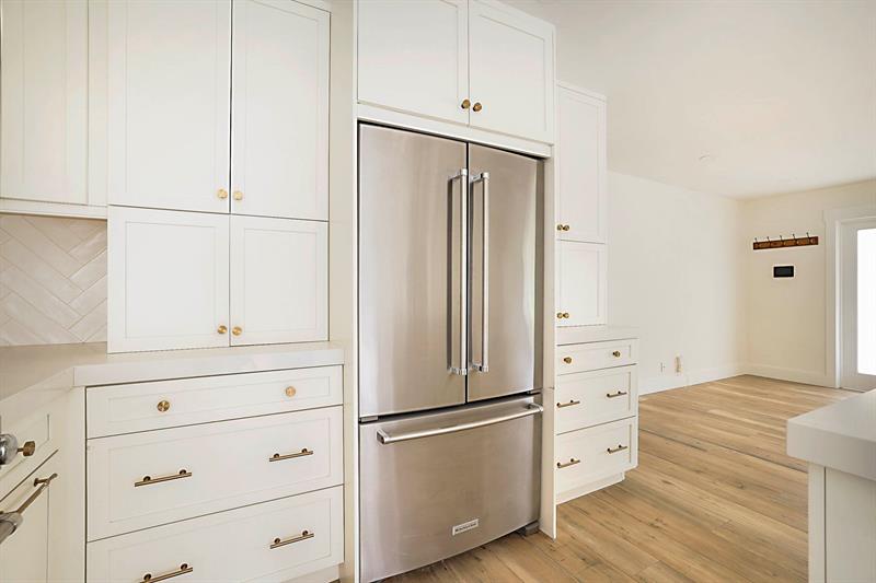 Image 17 of 56 For 2445 7th St  