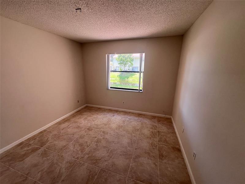 Image 9 of 13 For 11327 Royal Palm Blvd  1