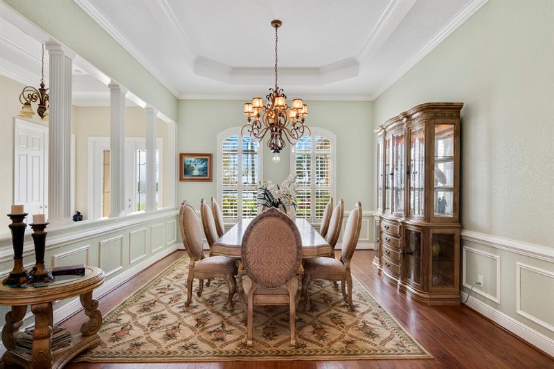 Image 19 of 42 For 593 Tres Belle Circle