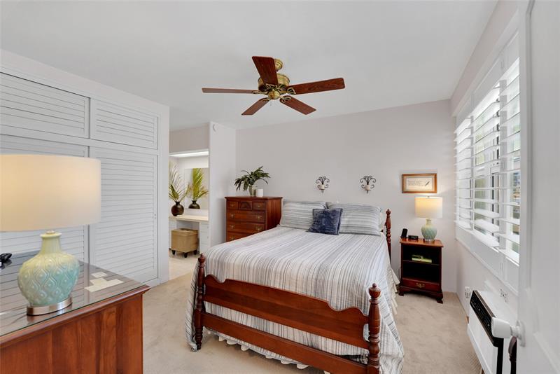 Image 13 of 45 For 3200 36th St 319