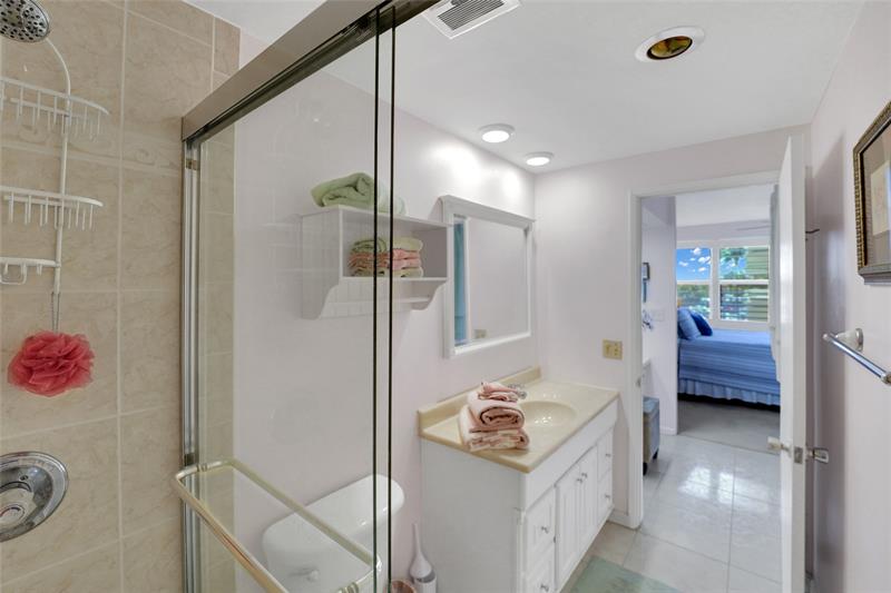 Image 20 of 45 For 3200 36th St 319