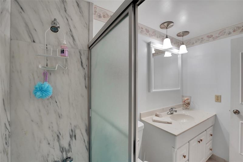 Image 24 of 45 For 3200 36th St 319