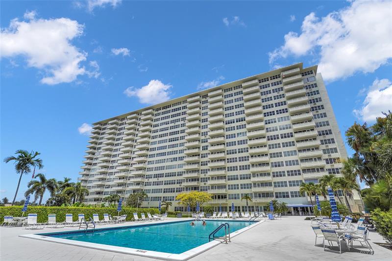 Image 37 of 45 For 3200 36th St 319