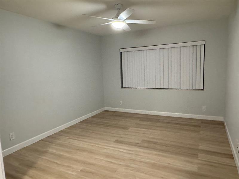 Image 12 of 19 For 5700 22nd Way  328