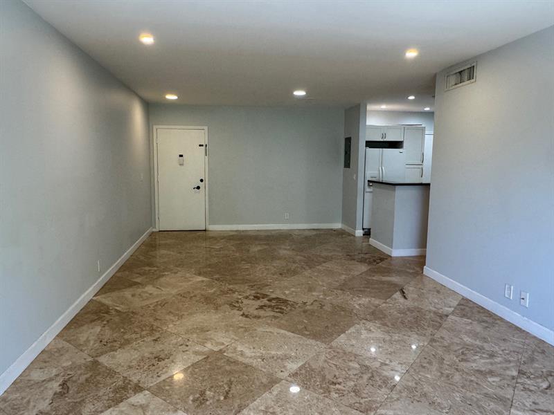 Image 6 of 19 For 5700 22nd Way  328