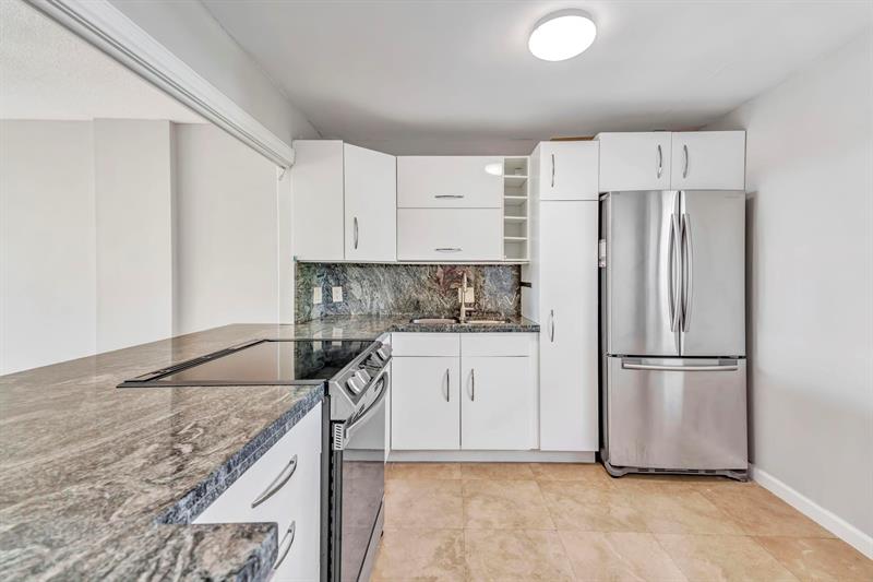 Image 2 of 36 For 3199 Ocean Dr  406