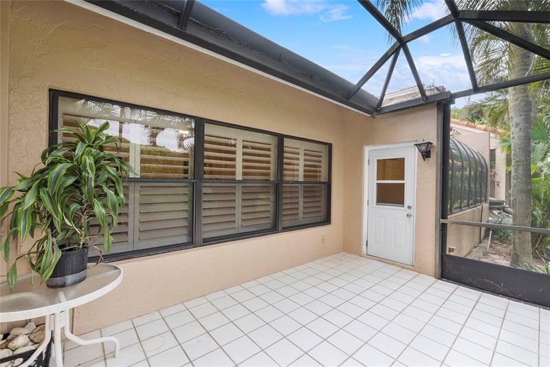 Image 24 of 32 For 22665 Meridiana Dr