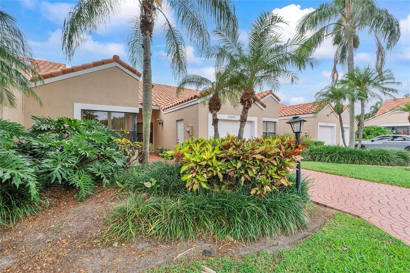 Image 5 of 32 For 22665 Meridiana Dr