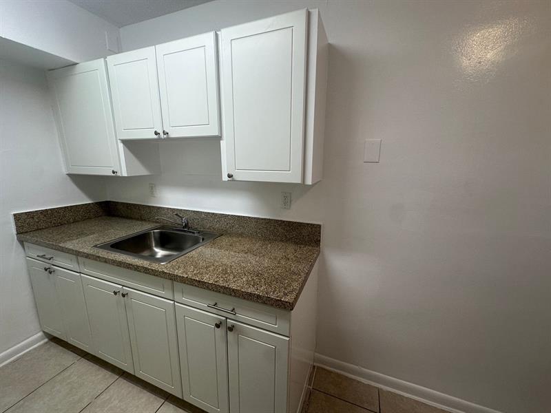 Image 4 of 10 For 8600 40th St  14