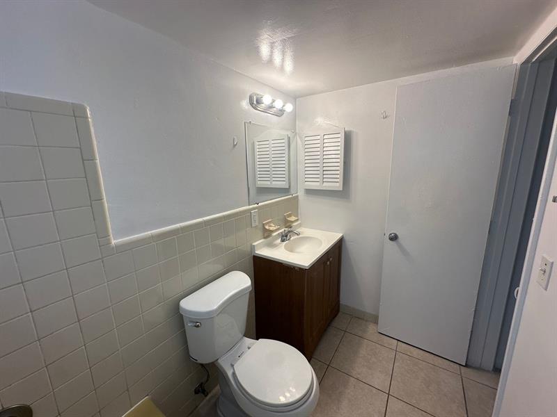 Image 9 of 10 For 8600 40th St  14