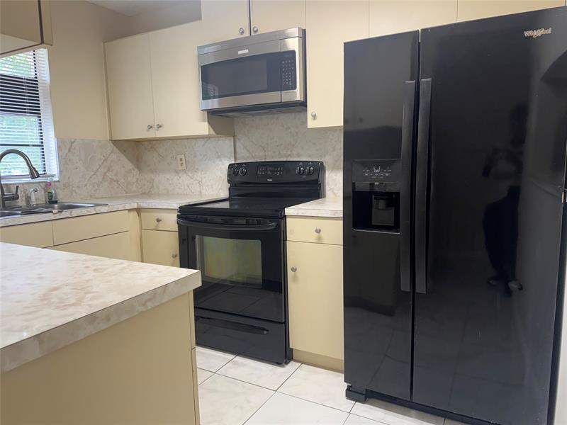 Image 5 of 10 For 3512 114th Ln 10