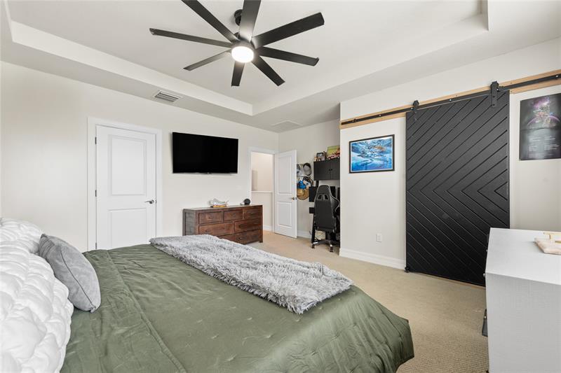 Image 10 of 28 For 1030 Eucalyptus Dr  2