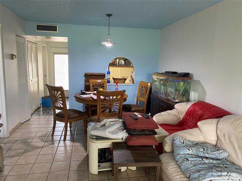 Image 4 of 10 For 3001 46th Ave  205