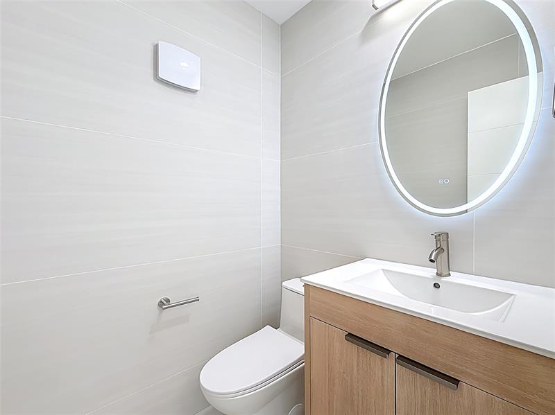 Image 30 of 66 For 5100 Pineview Cir