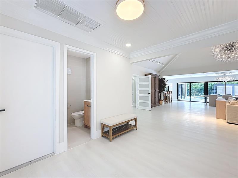 Image 7 of 66 For 5100 Pineview Cir