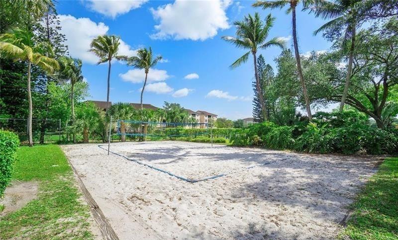 Image 26 of 39 For 2767 Carambola Cir  203