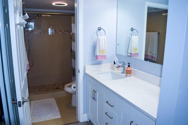 Image 4 of 39 For 2767 Carambola Cir  203