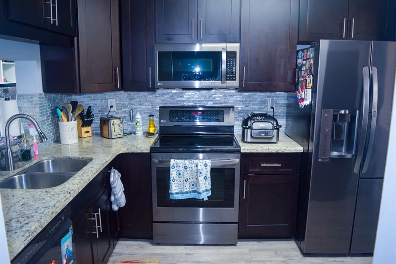 Image 6 of 39 For 2767 Carambola Cir  203