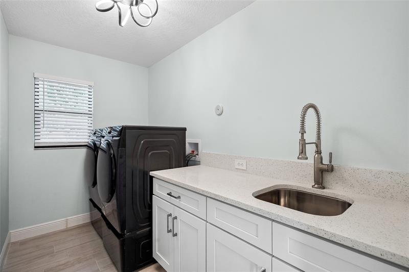 Image 12 of 22 For 6361 Phillips Bend Avenue