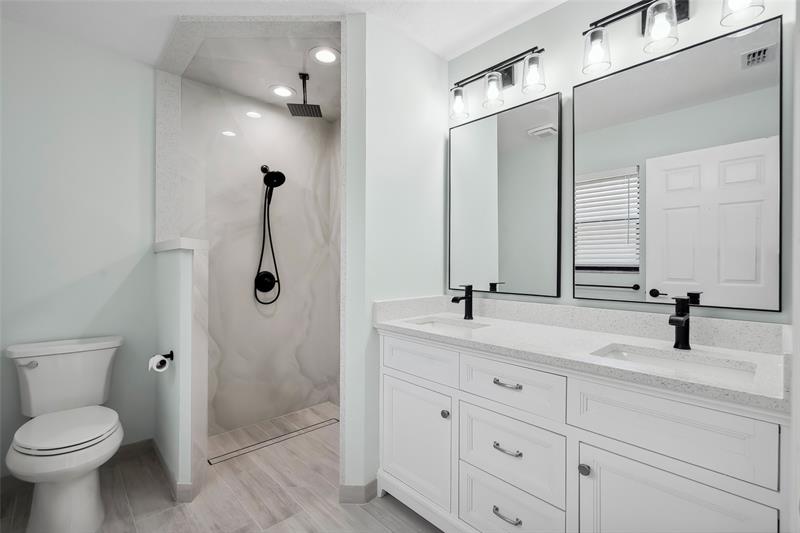 Image 17 of 22 For 6361 Phillips Bend Avenue