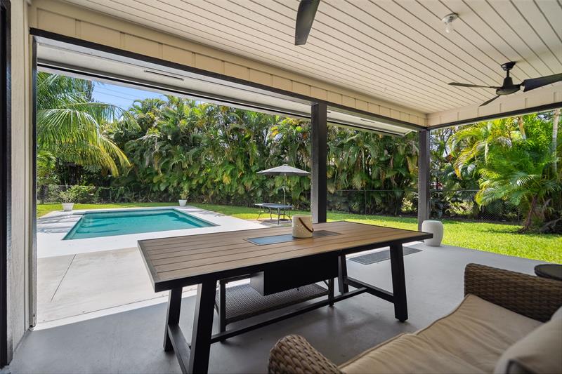 Image 18 of 22 For 6361 Phillips Bend Avenue