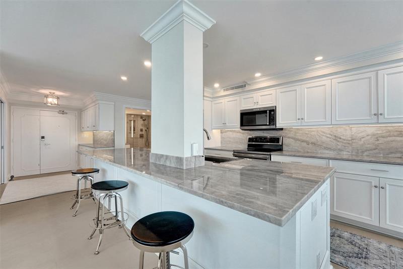 Image 18 of 56 For 1620 Ocean Blvd  8a