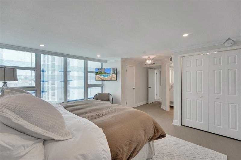 Image 32 of 56 For 1620 Ocean Blvd  8a