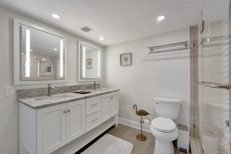 Image 35 of 56 For 1620 Ocean Blvd  8a