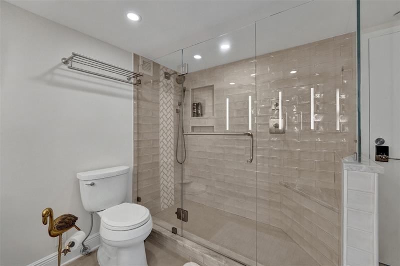 Image 36 of 56 For 1620 Ocean Blvd  8a