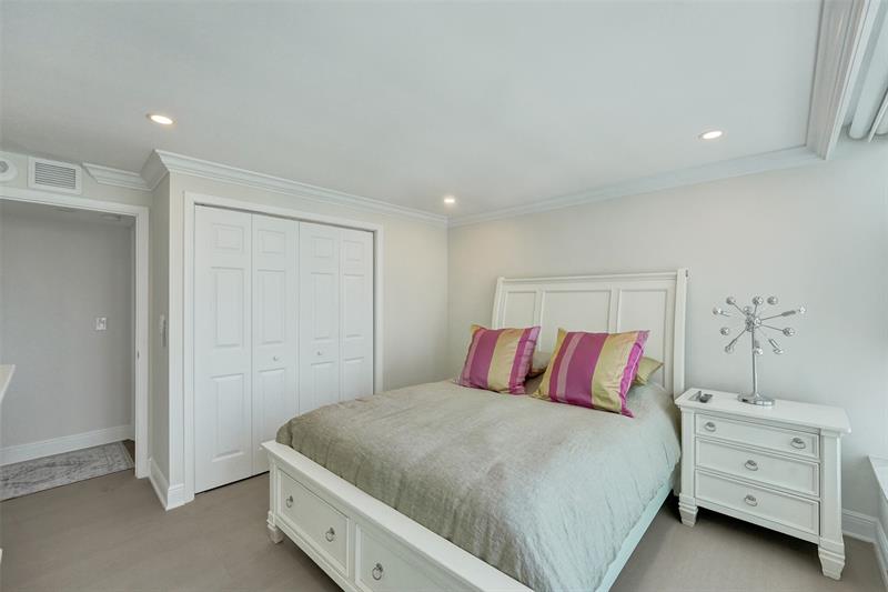 Image 38 of 56 For 1620 Ocean Blvd  8a