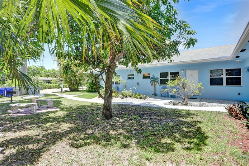 Image 4 of 24 For 2695 1st Ct  2