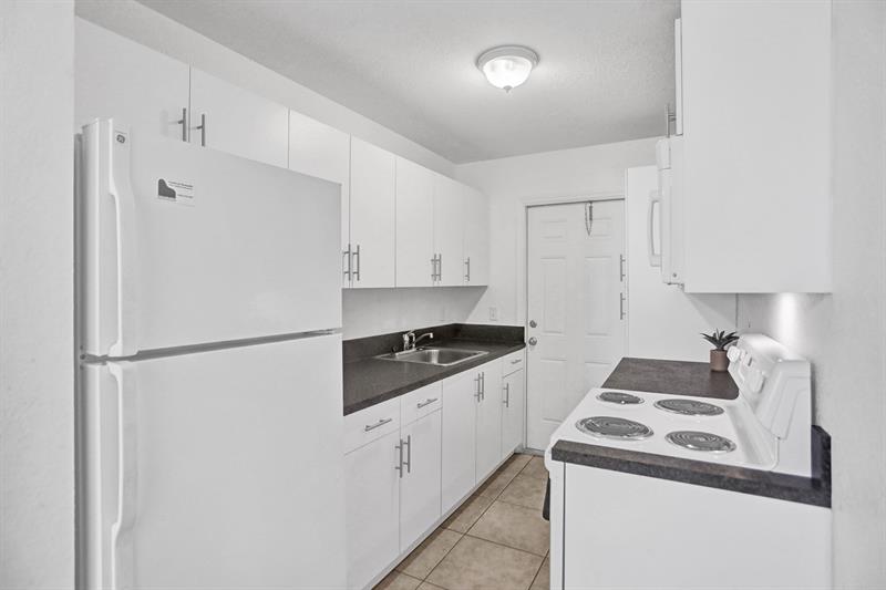 Image 8 of 24 For 2695 1st Ct  2