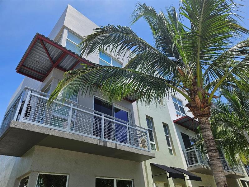 Details for 4331 1st Ter, Oakland Park, FL 33334