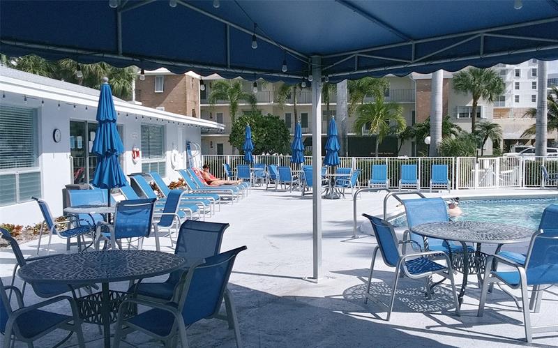 Image 22 of 27 For 460 Paradise Isle Blvd  301