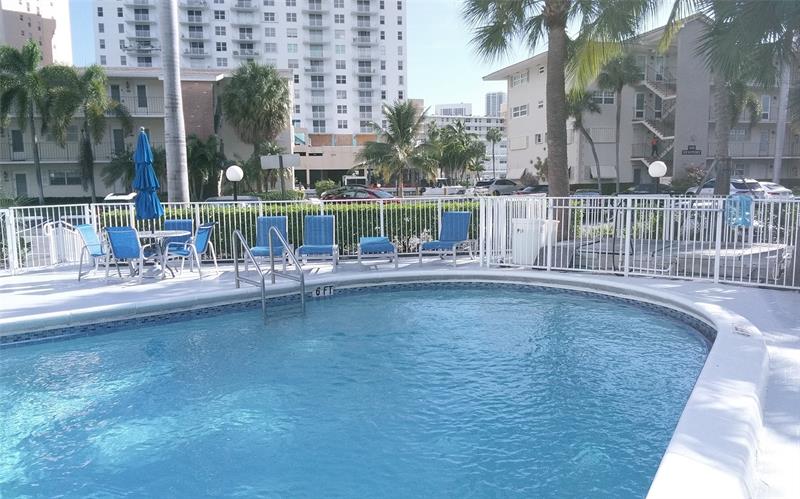 Image 23 of 27 For 460 Paradise Isle Blvd  301