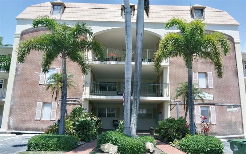 Image 25 of 27 For 460 Paradise Isle Blvd  301