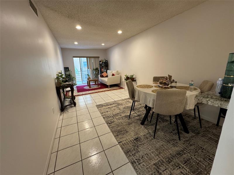 Details for 4111 Stirling Rd  304, Davie, FL 33314