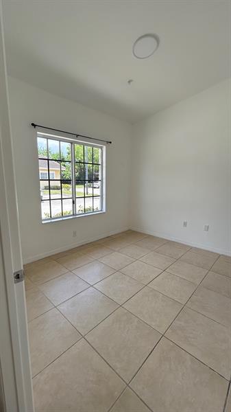 Image 9 of 16 For 3834 48th Ave