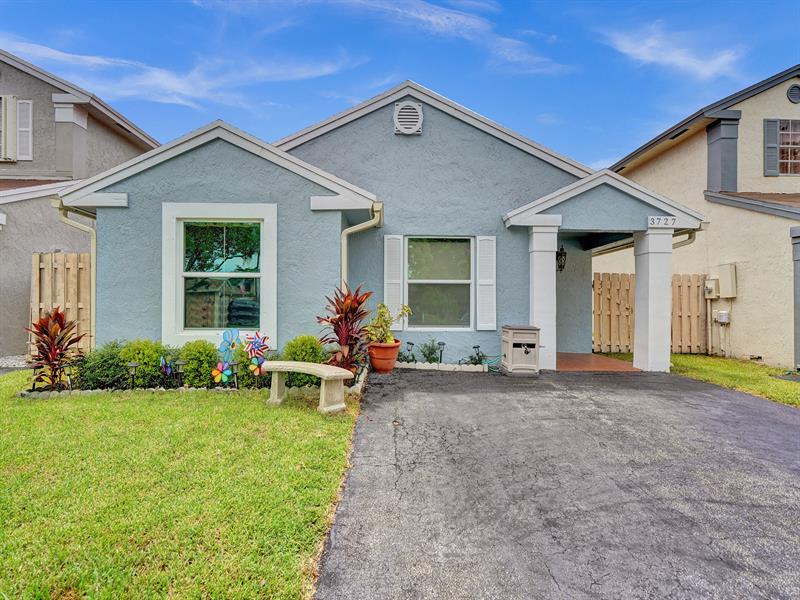 Details for 3727 107th Ter, Sunrise, FL 33351